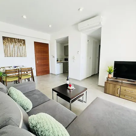 Luxury Residential - Two Bedrooms - Elysia - Center Apartment