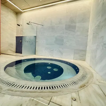 Luxury Residential - Two Bedrooms - Elysia - Center